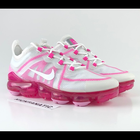 pink and white nike vapormax